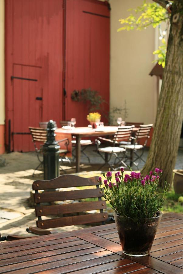 Hotel Weingewolbe Bermersheim Exteriör bild
